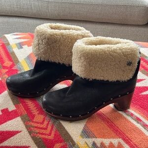UGG Lynnea Black Shearling Leather Boot